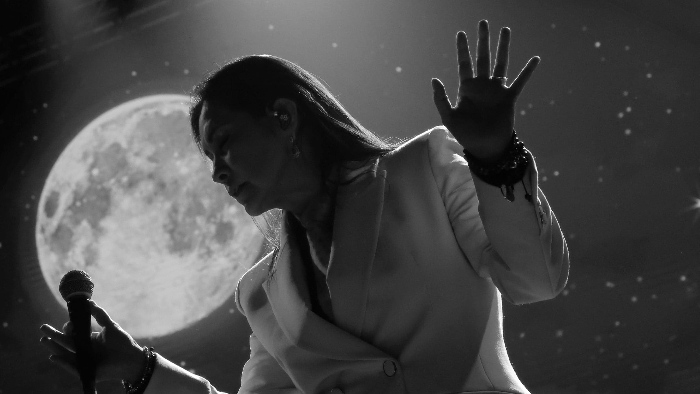 Ana Gabriel - Claro de Luna Tour 2027