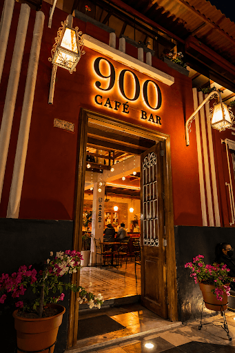 900 Cafe Bar