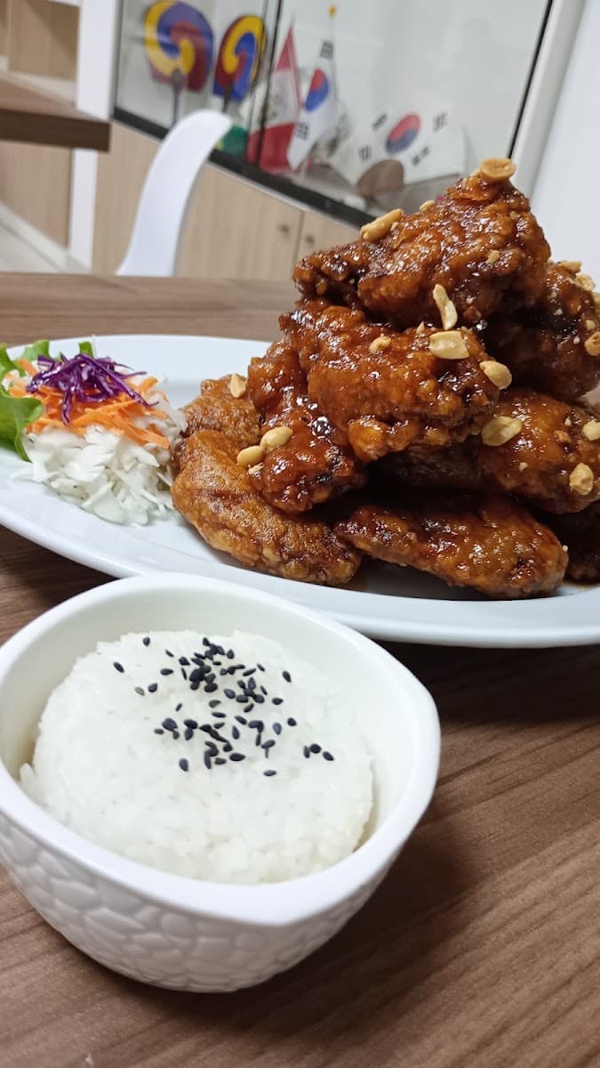 Gangnam Oppa Comida Coreana