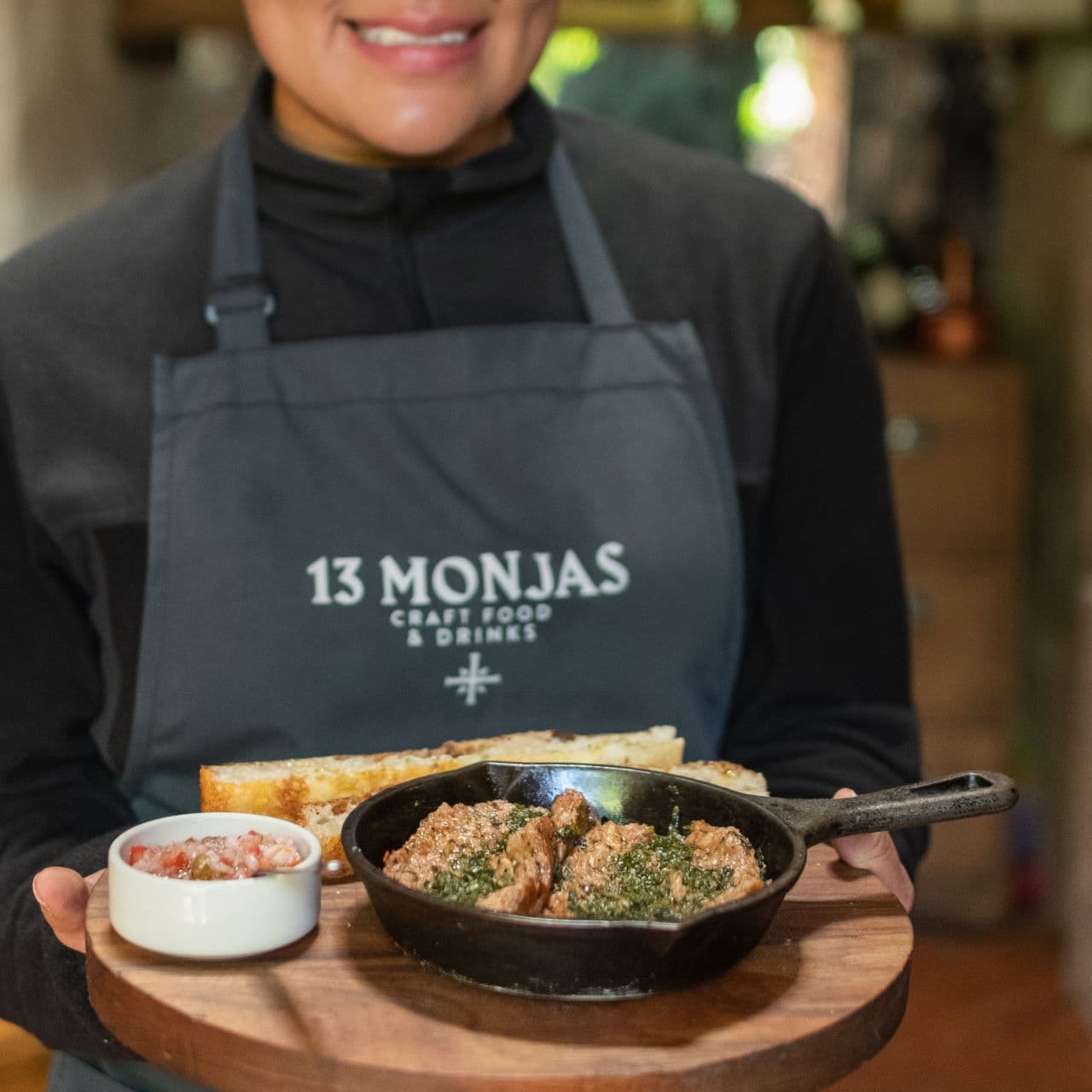 13 Monjas