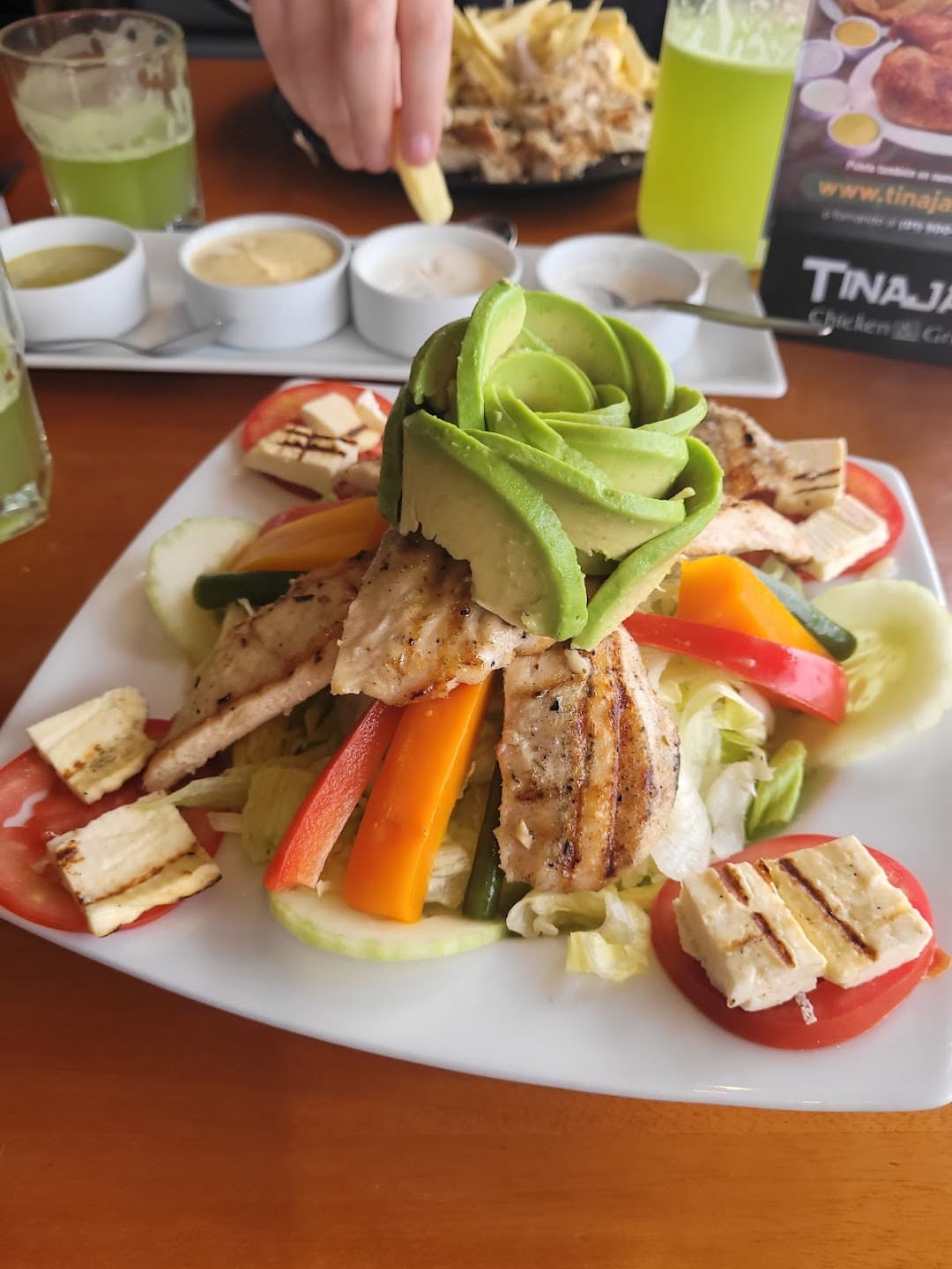 Tinajas Chicken & Grill — Villamar