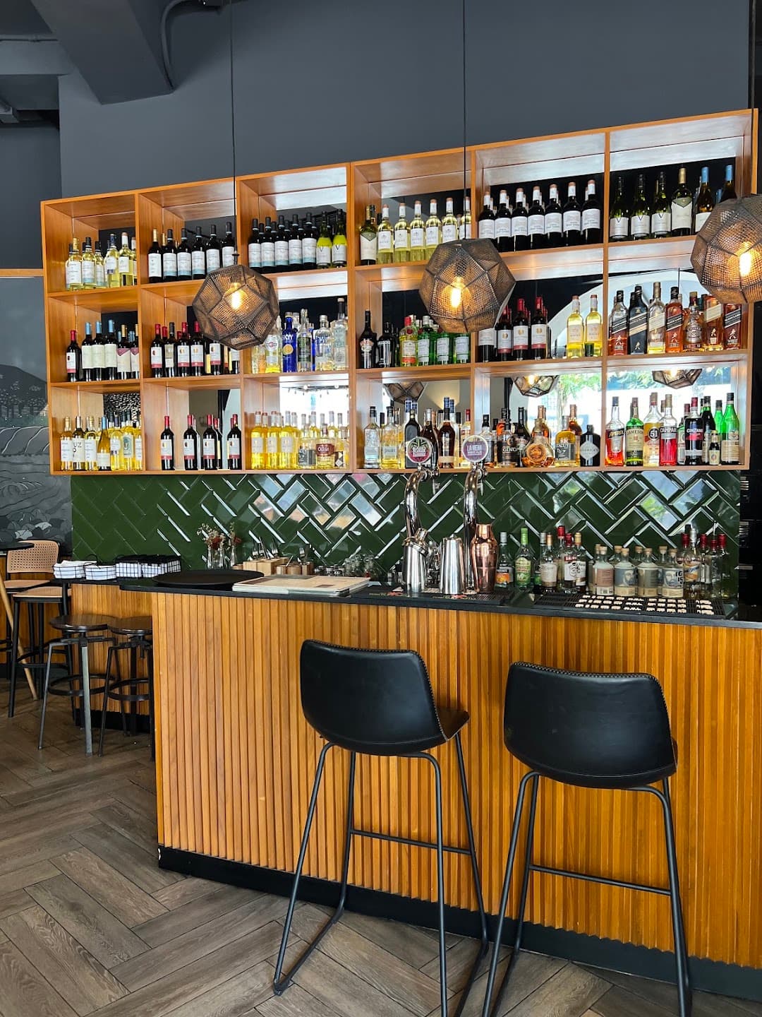 Intro Café Bar
