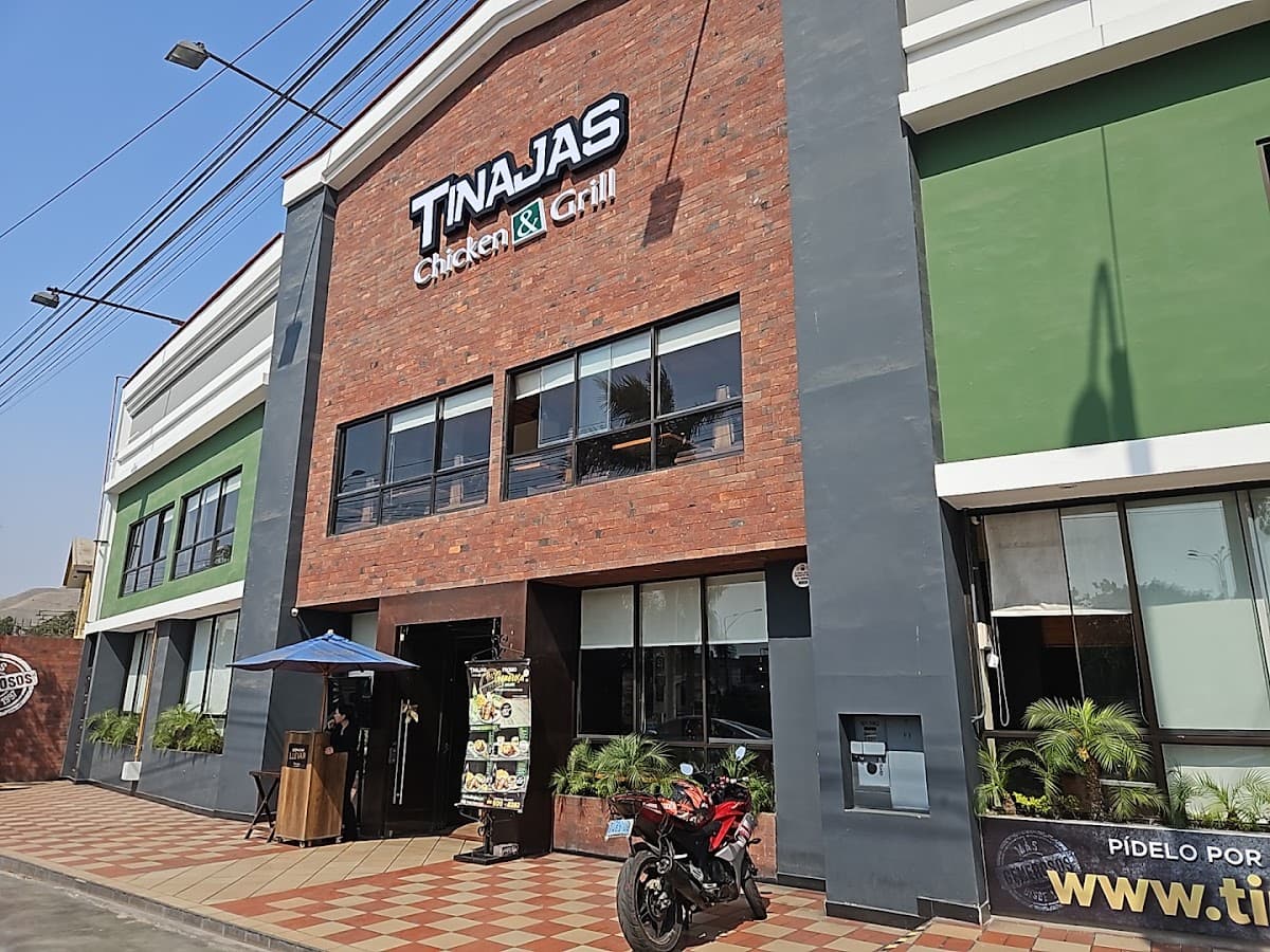 Tinajas Chicken & Grill — La Molina