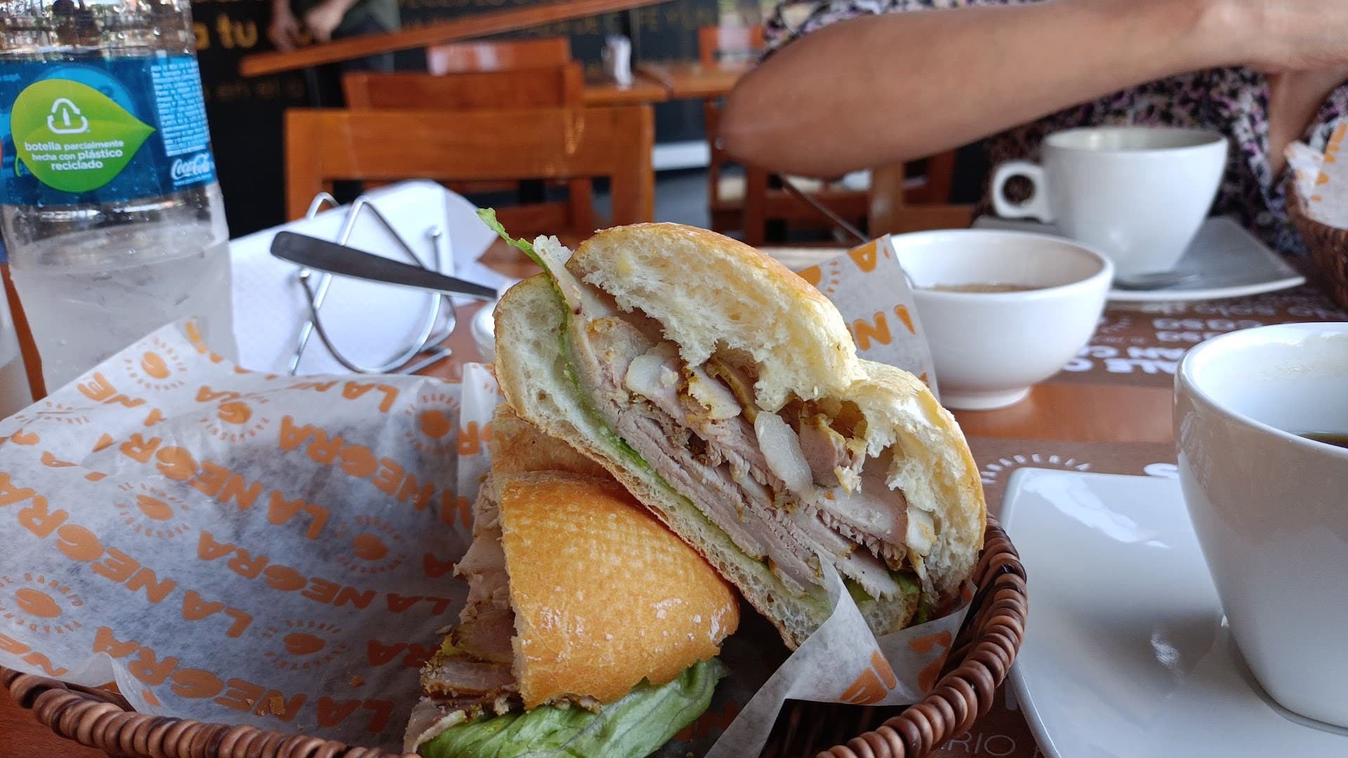 La Negra Panadería de Barrio