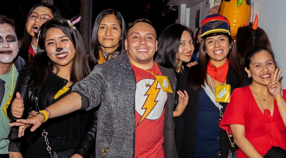 Bar Crawl Lima Halloween: bares, disfraces y fiesta — Otro
