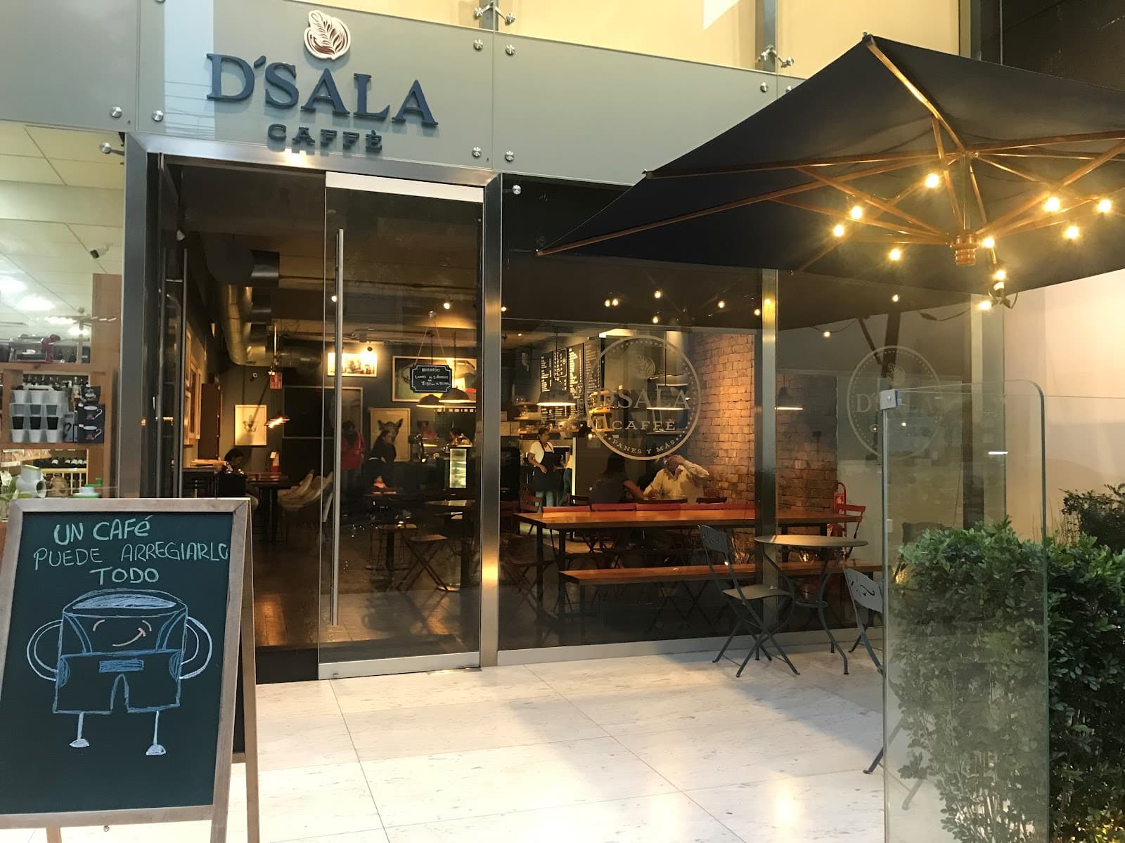 D'Sala Cafe — Magdalena Del Mar